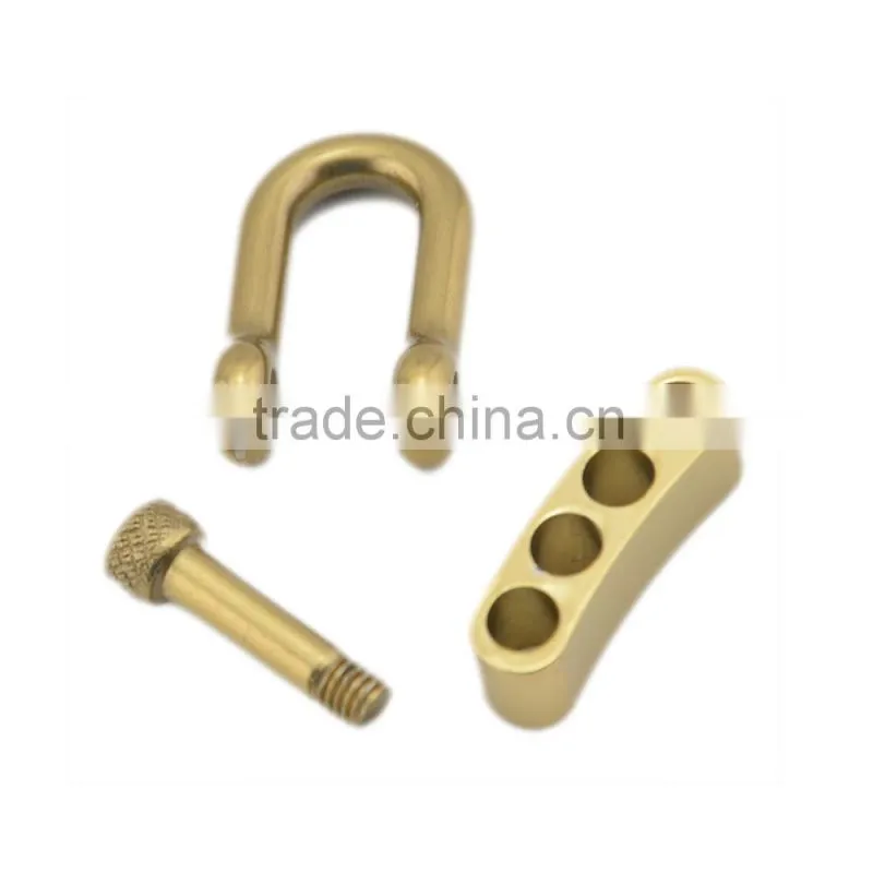 Adjustable stainless steel D Shackle for paracord bracelet
