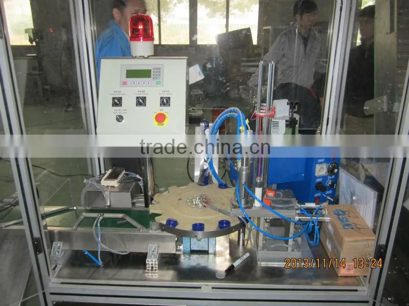 plastic Cap wadding machine