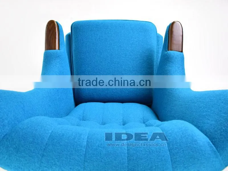 Replica Hans J Wegner Papa Bear Chair - Dark Blue Fabric
