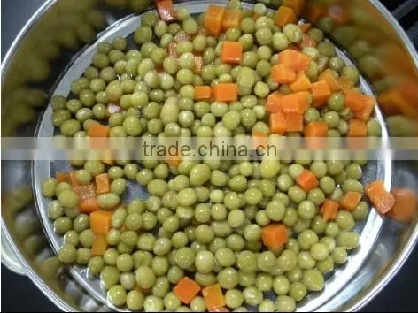 canned green peas with carrtos