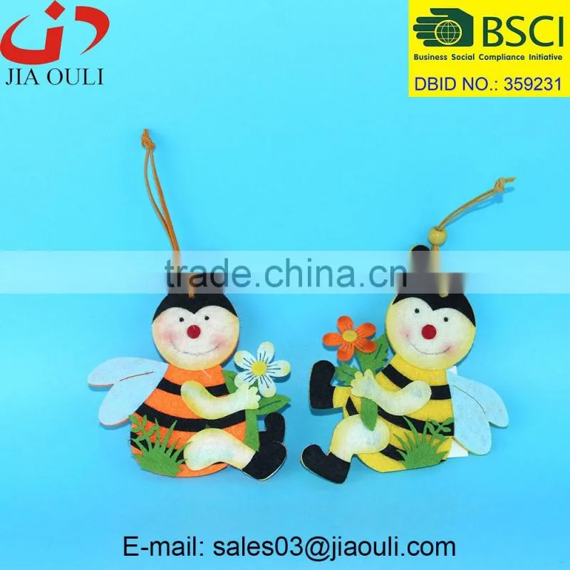 Beautiful Easter decorations non-woven fabric bee hanger