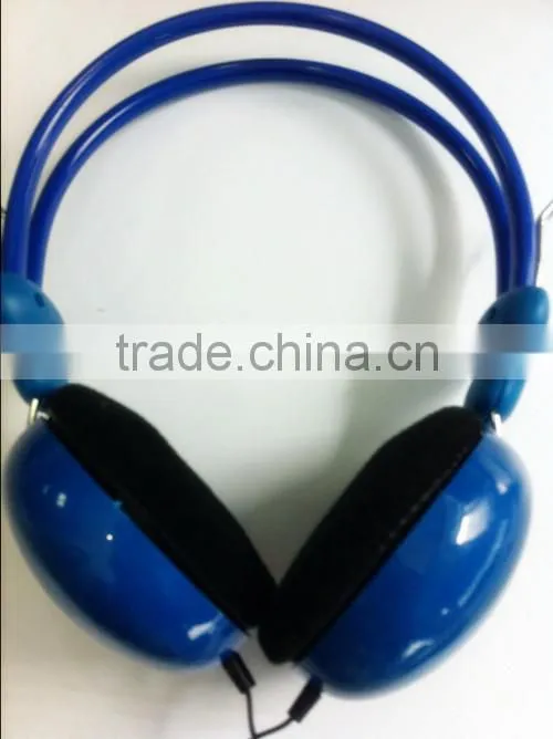 New fashion style stereo headphones with cheap price