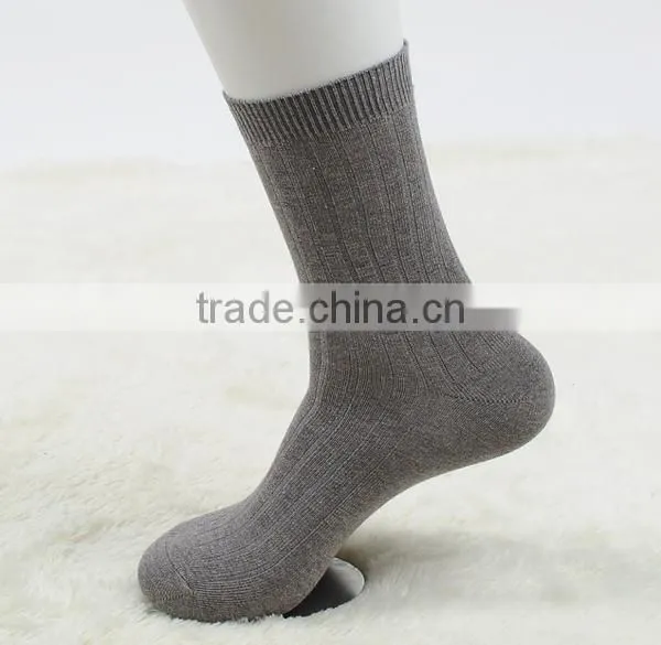 2017 China Factory Customized Your Own Brand Logo Design Plain Color Simple Stretch Eco Lycra Cotton Polyester Men Socks