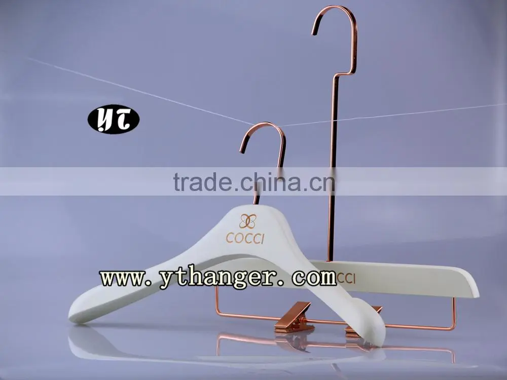 Fashion Design Wooden Clothes Hanger