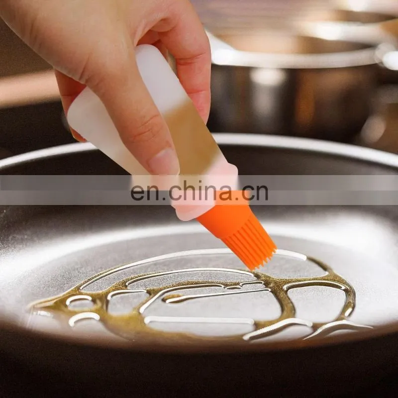 Barbecue Oil Brush Oil Dispenser with Brush High Temperature Resistant Silicone Oil Bottle with Brush Kitchen Baking Gadgets