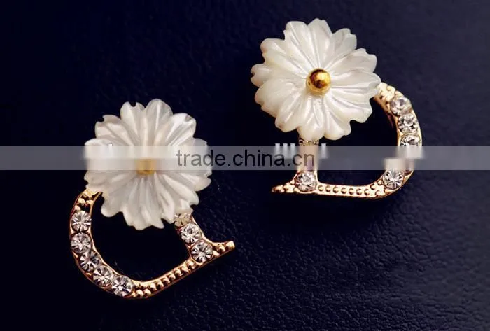 White flower earring bridal earring white elegant flower earring