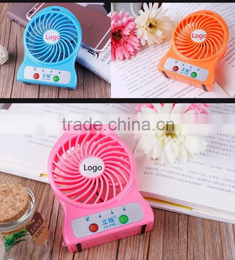 Best gift and price portable mini fan rechargeable fan with battery