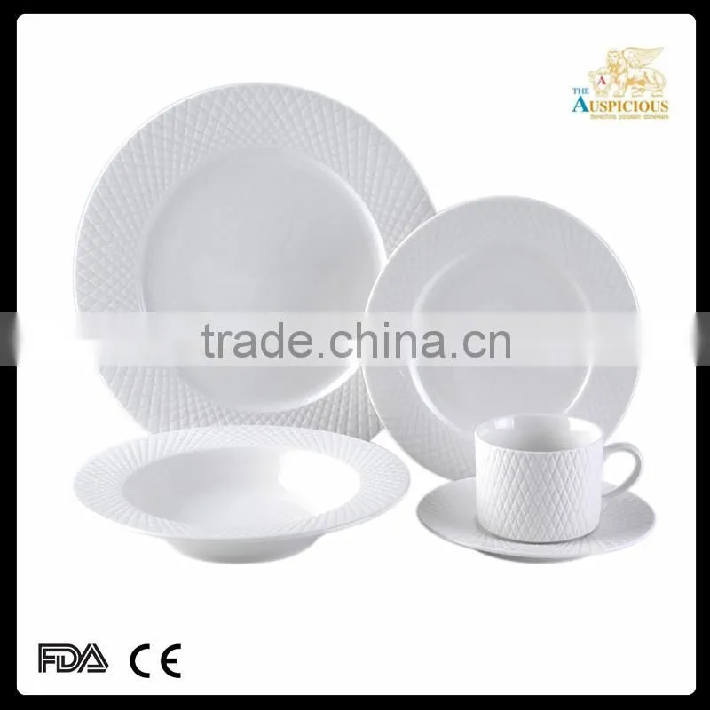 new bone china 20pcs embossed dinner set with new design