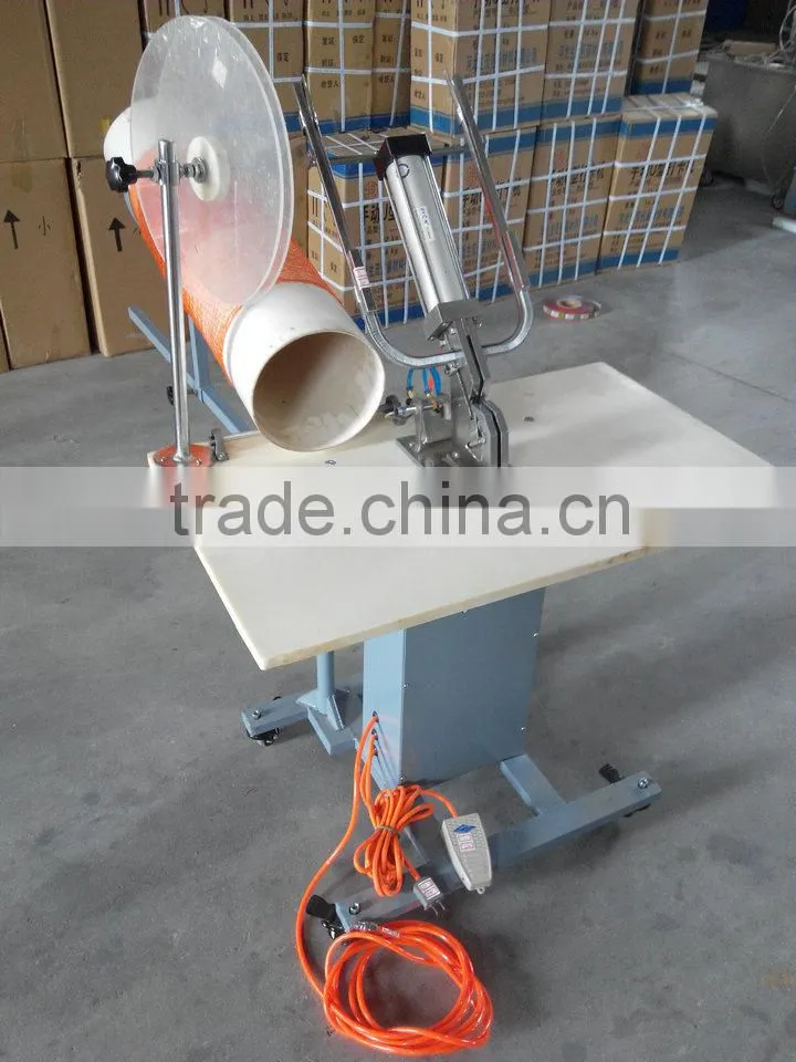Pneumatic clipper sealing machine to seal the food,sausage or apple or garlic