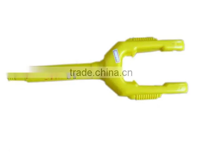 Plastic pipe mould