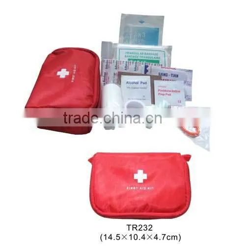 Outdoor emergency first aid kit for traving,camping,hiking,fishing