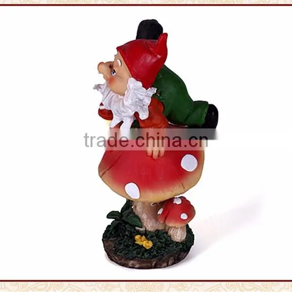 Cute gnome life size dwarft figurine garden statues wholesale