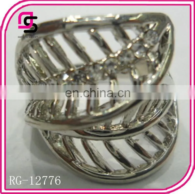 Fashion alloy cross ring with rhinestone