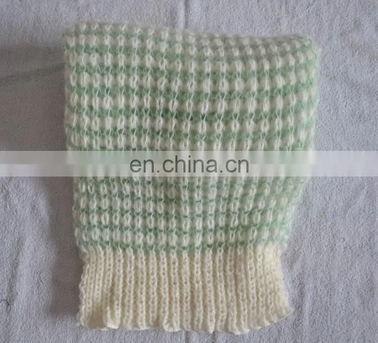 wholesale hot selling fashion warm infinity loop knitted scarf