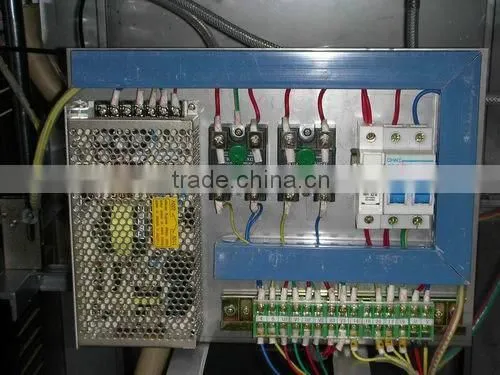 Hand pump vacuum sealer for kitchen