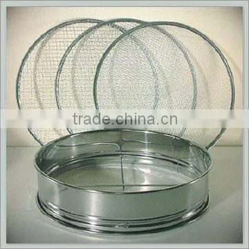 Garden soil sieve