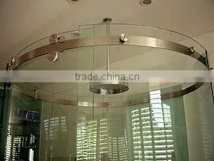 Round rail glass shower room