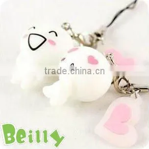new design cute fashion rubber keychain