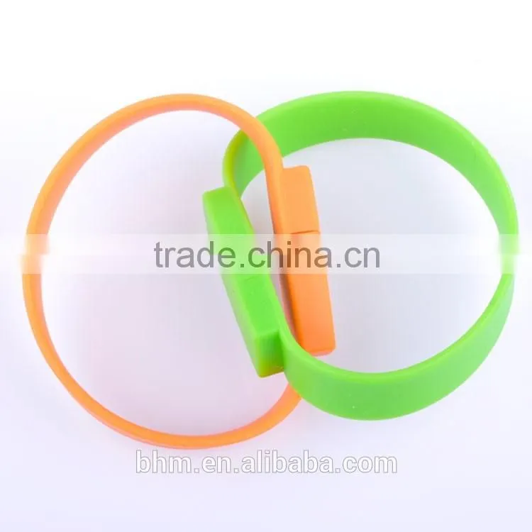 Wholesale promotion gift portable silicone bracelet USB stick