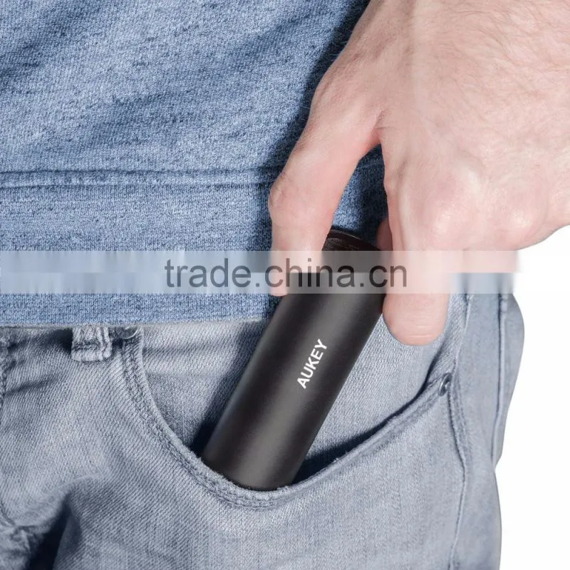 High Capacity AUKEY 5000mAh Quick Charge 3.0 Power Bank