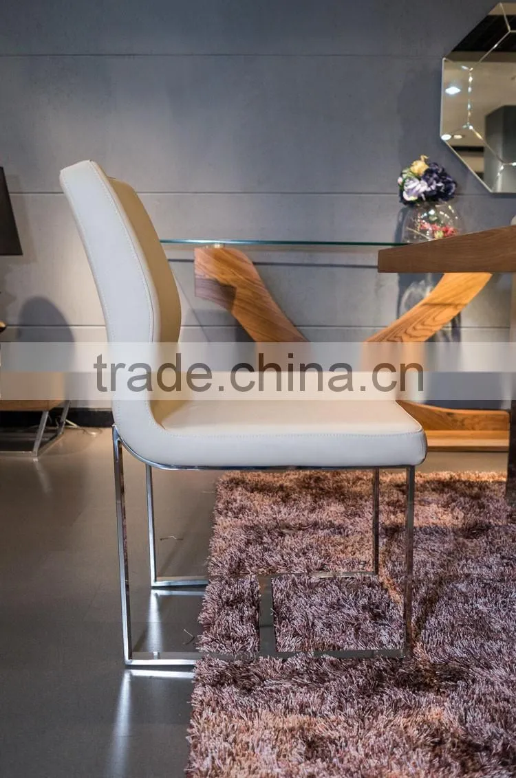 Simple Design Metal Upholstered PU Dining Chair N6261
