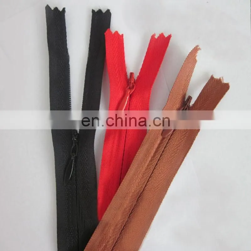 Long chain invisible zipper resin zipper rolls factory for garment production