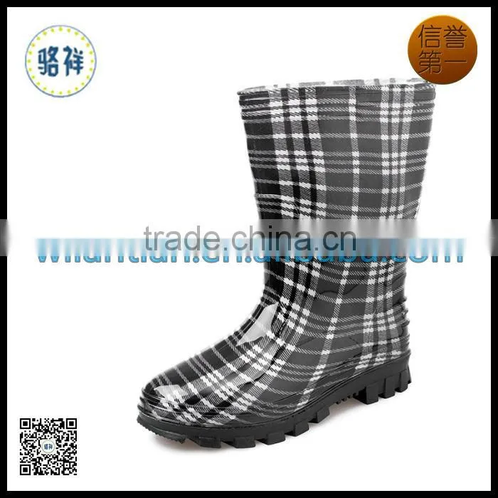 Women Warm cheap transparent PVC rain boots