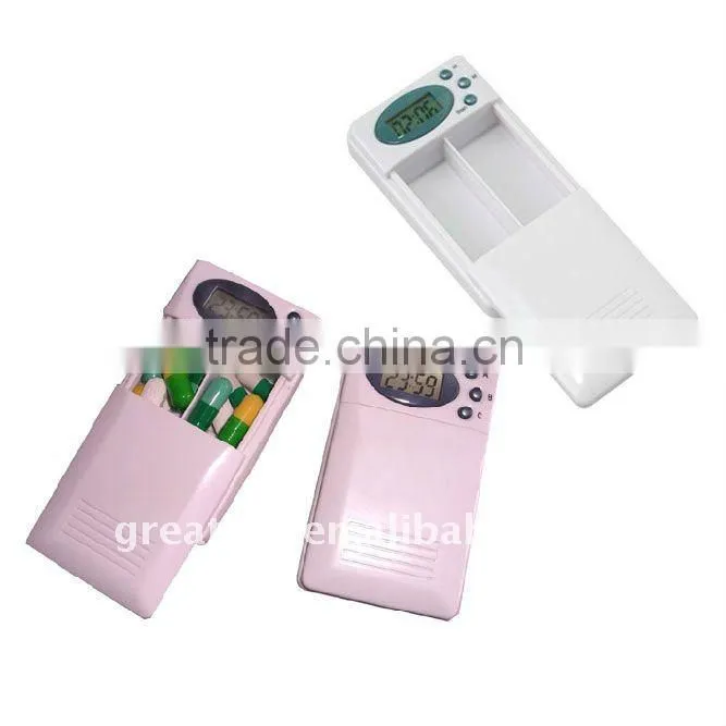 Rectangular-look pill box timer with 2 compartments and buzzer