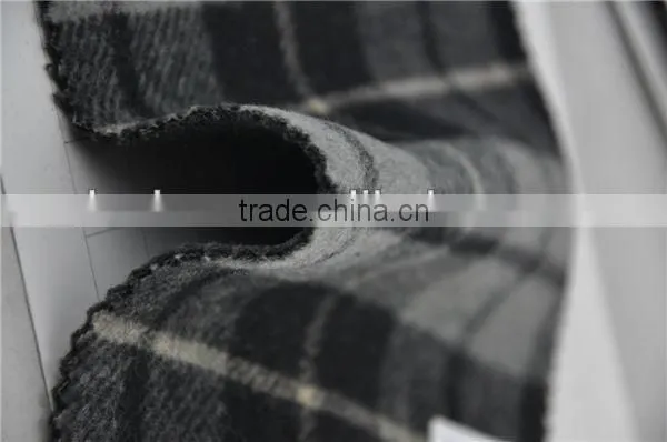 Wholesale super fine double face woolen wool plaid fabric for winter coats