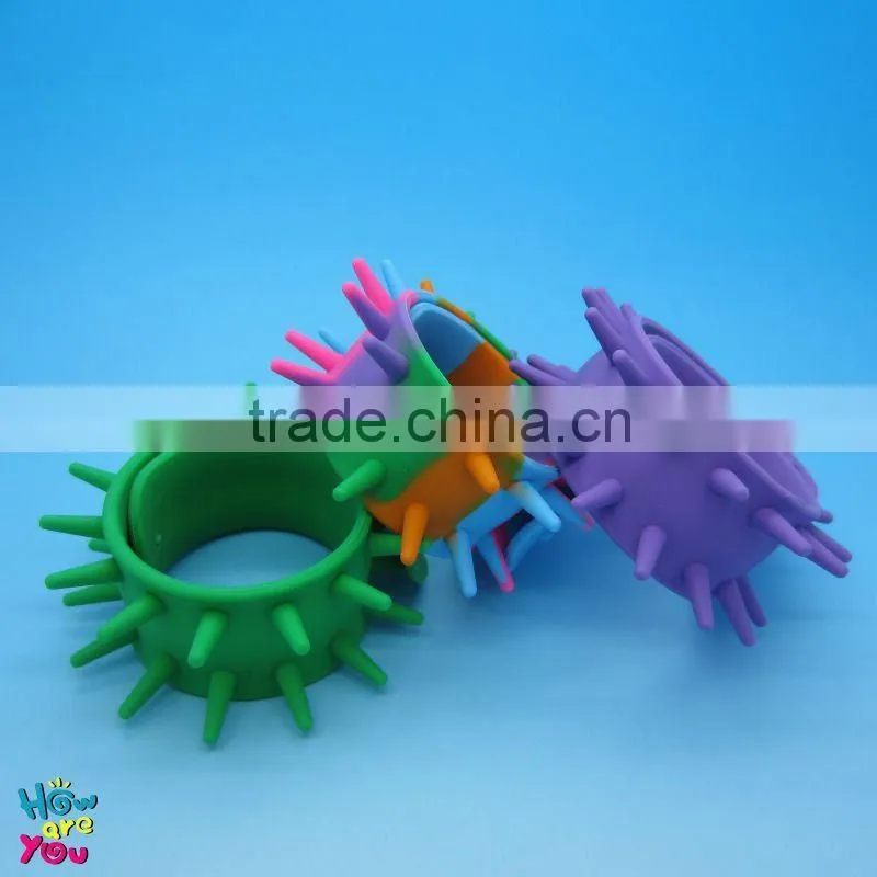 Hot Fashion Promotional SPIKY Shape Band Silicone reflective slap bands