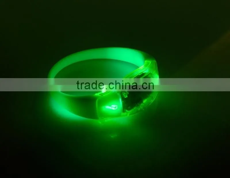 Voice Activated Noise Flashing Bracelet,silicon led bracelet