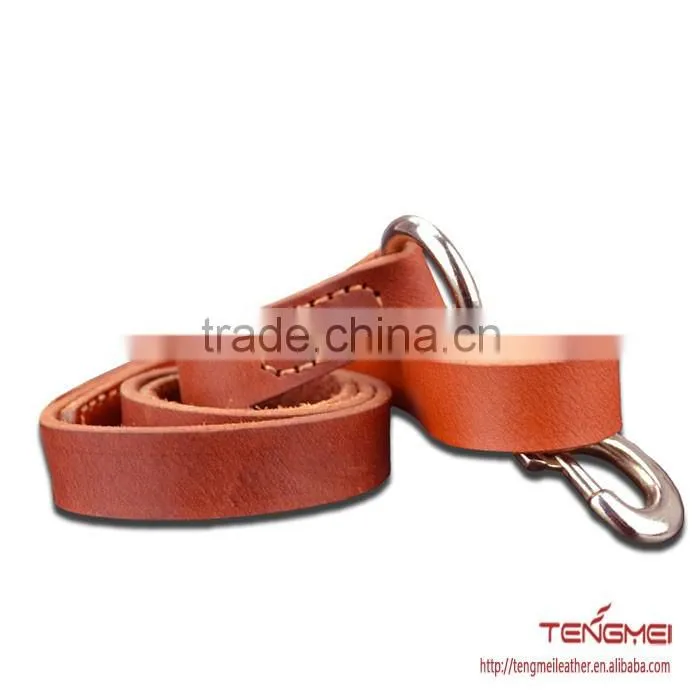 Genuine leather dog collars and leashes