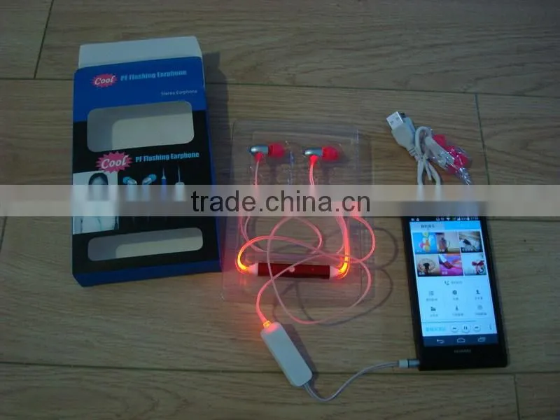LED Flash Earphone / LED light earphones / LED lighting Earphone