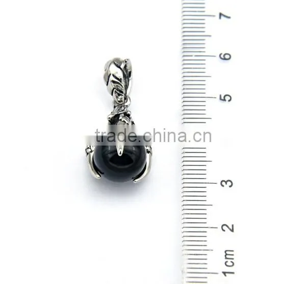 2017 fashion wholesale jewelry Titanium steel biker sharp paw with round black stone pendant MJ Jewelry