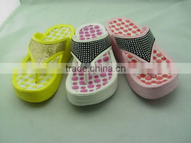 Popular and cheap ladies' EVA garden slippers