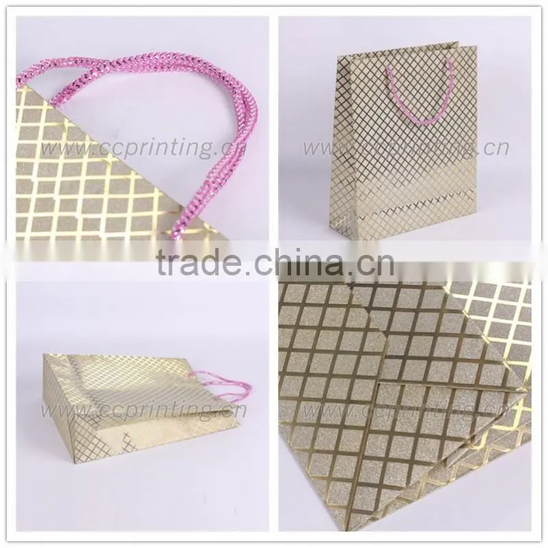Cheap price gold foil promotional gift paper bag luxury