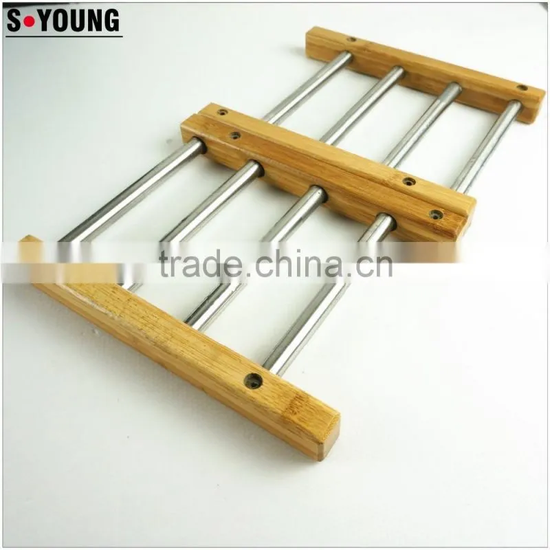 22031 Ajustable bamboo pot holder
