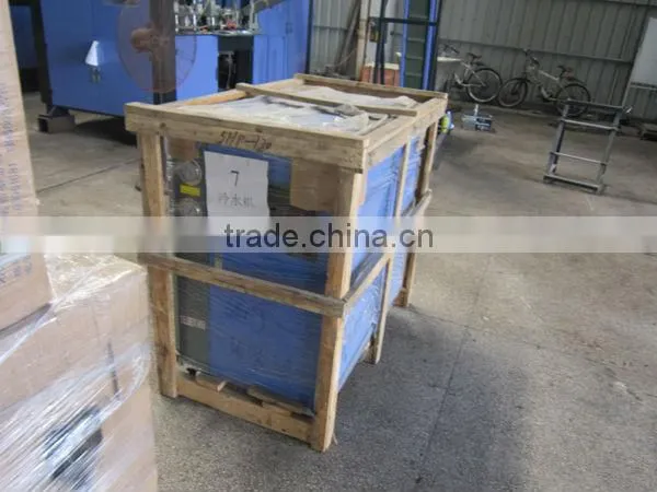 PET fully automatic blowing machine