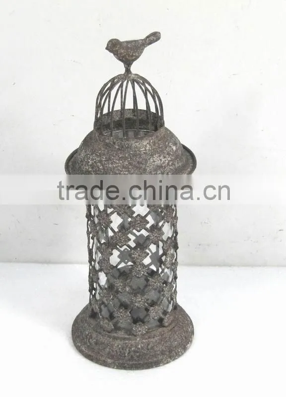 090282MC- metal lattice candle lantern w/finch