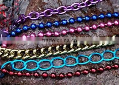 Yiwu Factory wholesale colorful chains in different size and color