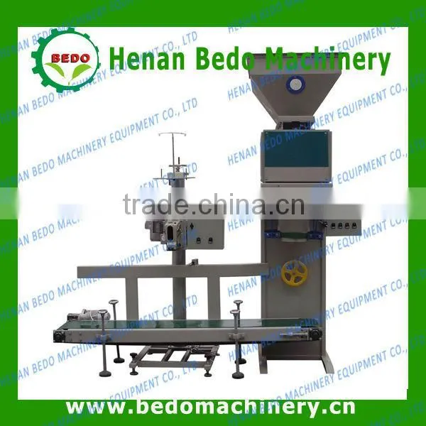 The best China supplier wood pellets packing machine /wood pellet packer/wood pellets package machine supplier 008613253417552