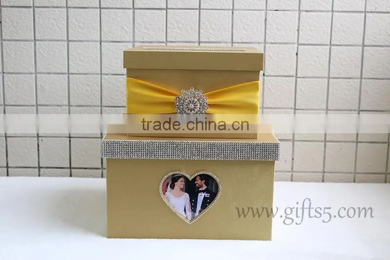 Worderful gold wedding gift boxes in handmade