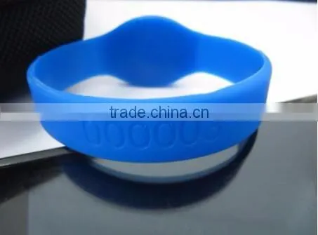 Silk-screen printing Round shaped Fudan F08 silicone rfid wristband