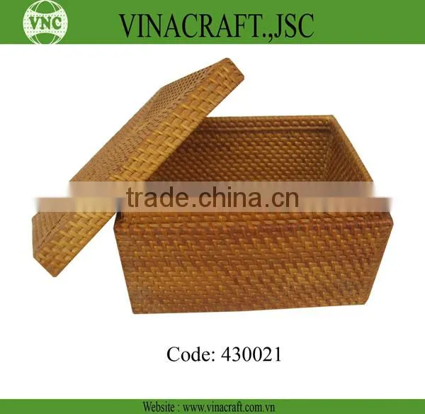 Green rattan tissue box