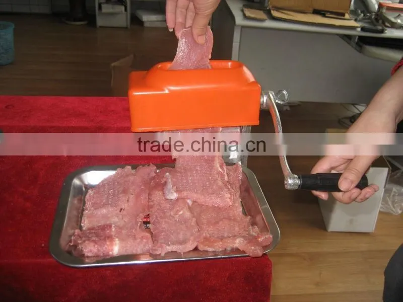 Manual meat tenderizer