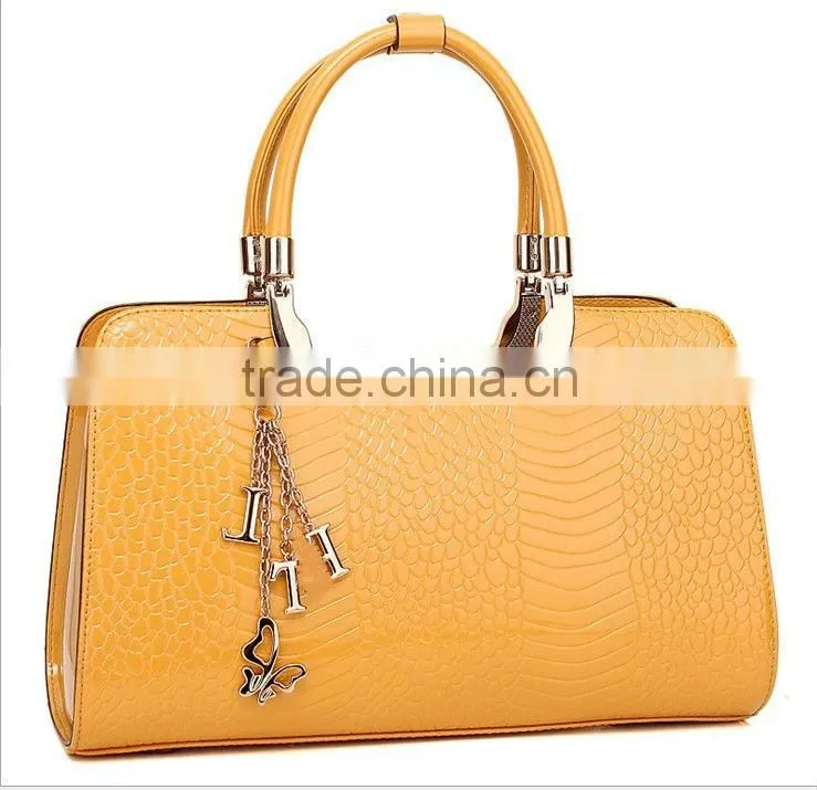 Multi-purpose Adjustable Woman Tote Bag China Factory Handbag