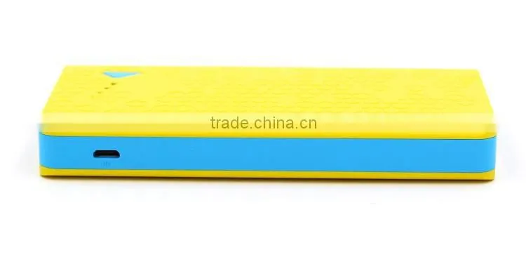 Ultra thin 8000mAh universal external portable power bank with LED charging display