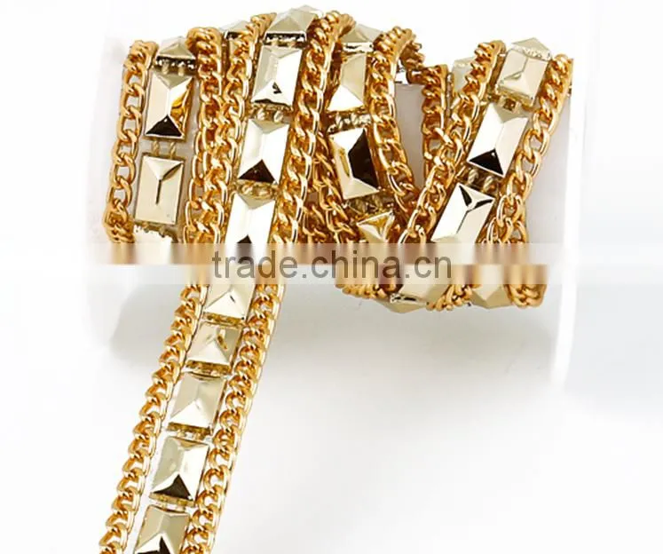 Hot fix flat back plastic rhinestone strip metal chain trimming for bag decoration