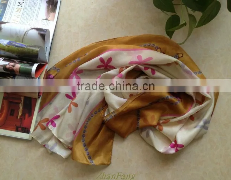2015 New Design Latest Fashion OEM Custom High Quality Women Flower Printing Scarf