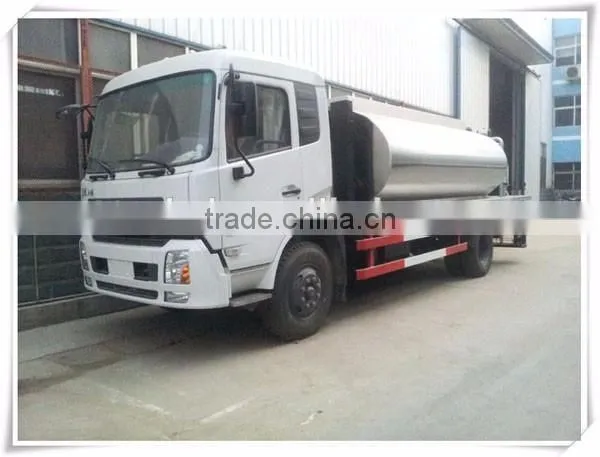 China manufacture 5CBM 5ton Asphalt distributor truck for sale in Guinea
